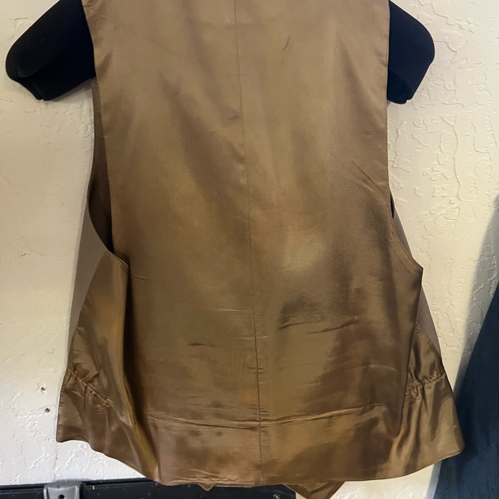 BIEGE VEST